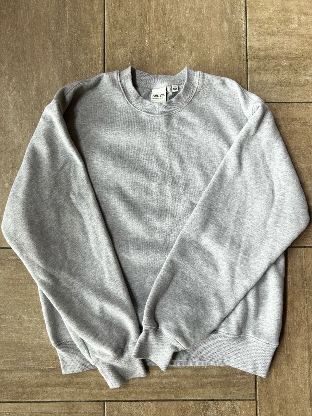 Aritzia Cozy Sweatfleece Perfect Crew Sweatshirt